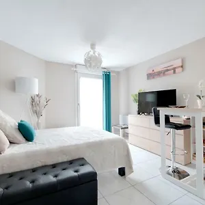  Appartement :) Grand Lumineux à Et Parking