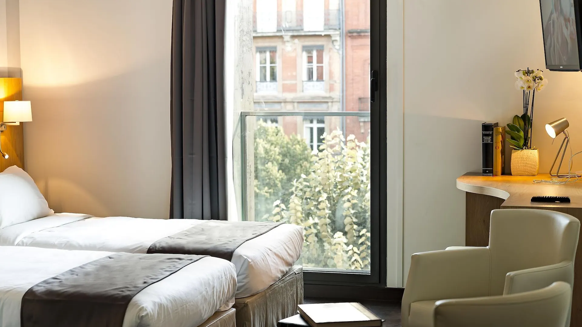 Hotel Le Pere Leon Toulouse