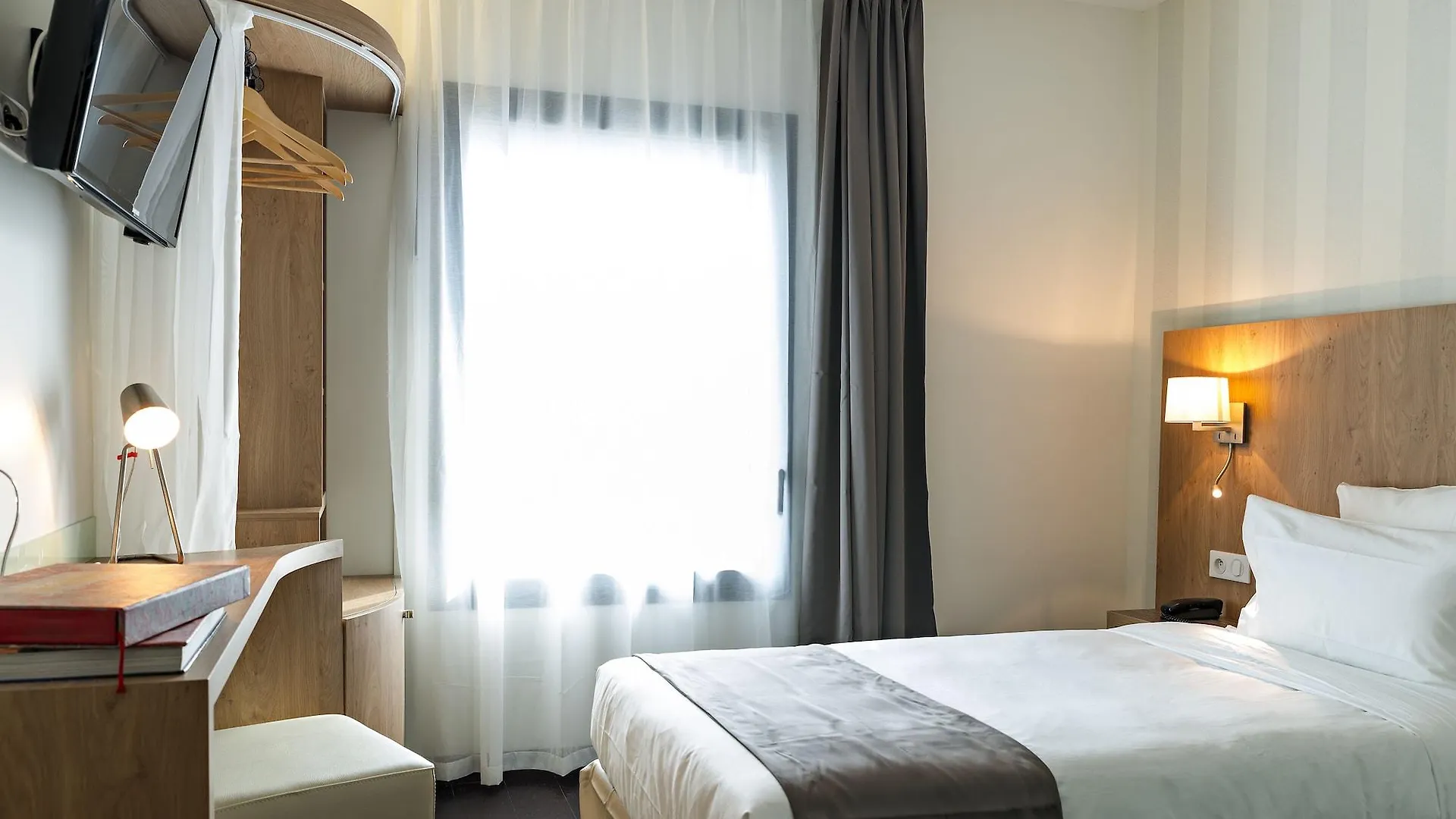 Hôtel Le Père Léon Tolosa Hotel