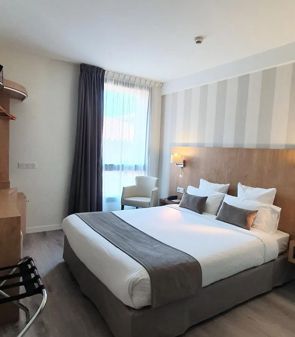 Hotel Le Pere Leon Toulouse