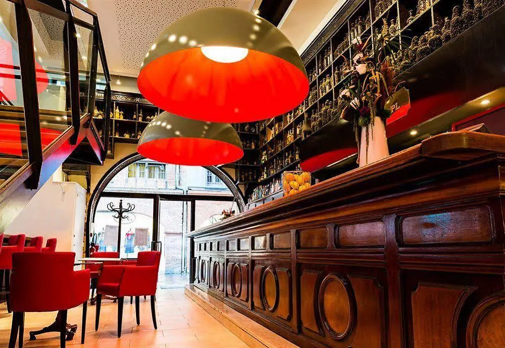 *** Hotel Hôtel Le Père Léon Tolosa Francia